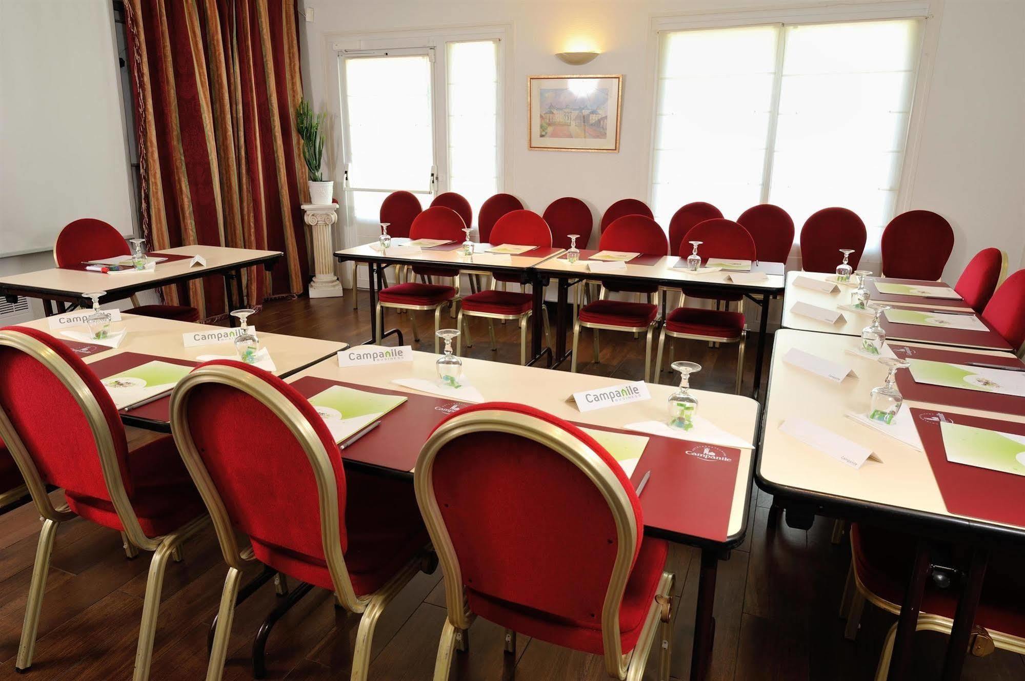 Brit Hotel Confort Nancy Luneville Lunéville Exterior foto